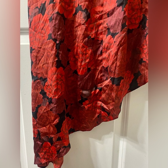 3/$25! L'Academie The Elaina Mini Satin Dress in Red Peony From REVOLVE S - Picture 12 of 14